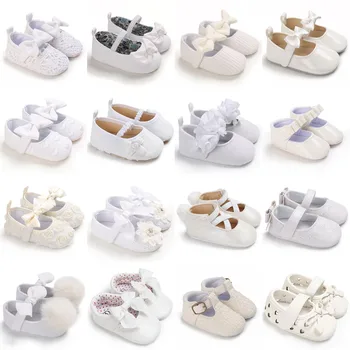 Хлопчатобумажная обувь для маленьких девочек в стиле Ретро, Весна-осень, ходунки для малышей, Белые хлопчатобумажные туфли для крещения, первые ходунки с мягкой подошвой для младенцев 0-18 м