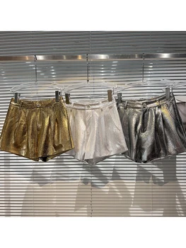 ХАЙ-СТРИТ, новейшие дизайнерские женские шорты с металлическим глянцевым дизайном 2023 года, прямые шорты с глянцевым дизайном.